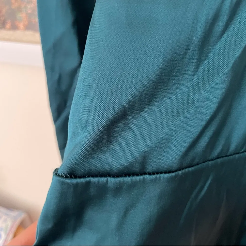 Abercrombie & Fitch Long-Sleeve Plunge Satin Dress - Image 7