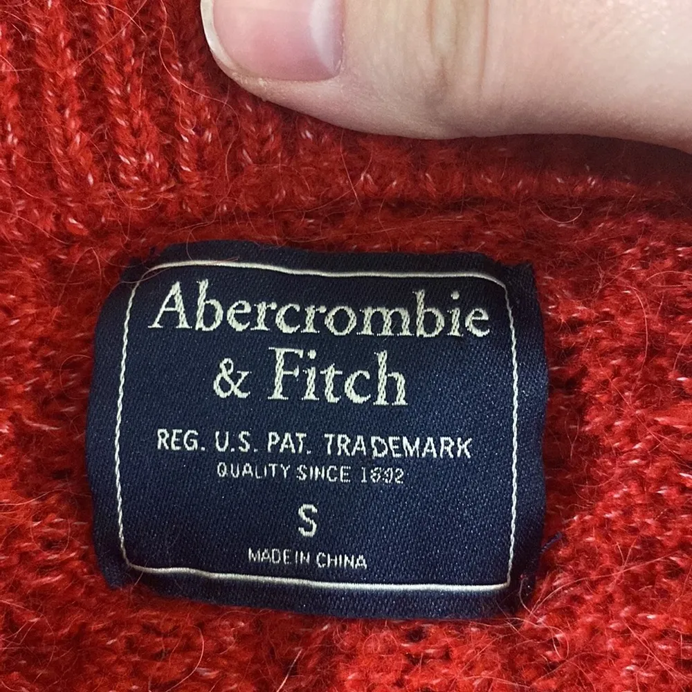 red cable knit alpaca wool blend cropped Crewneck sweater S - Image 9