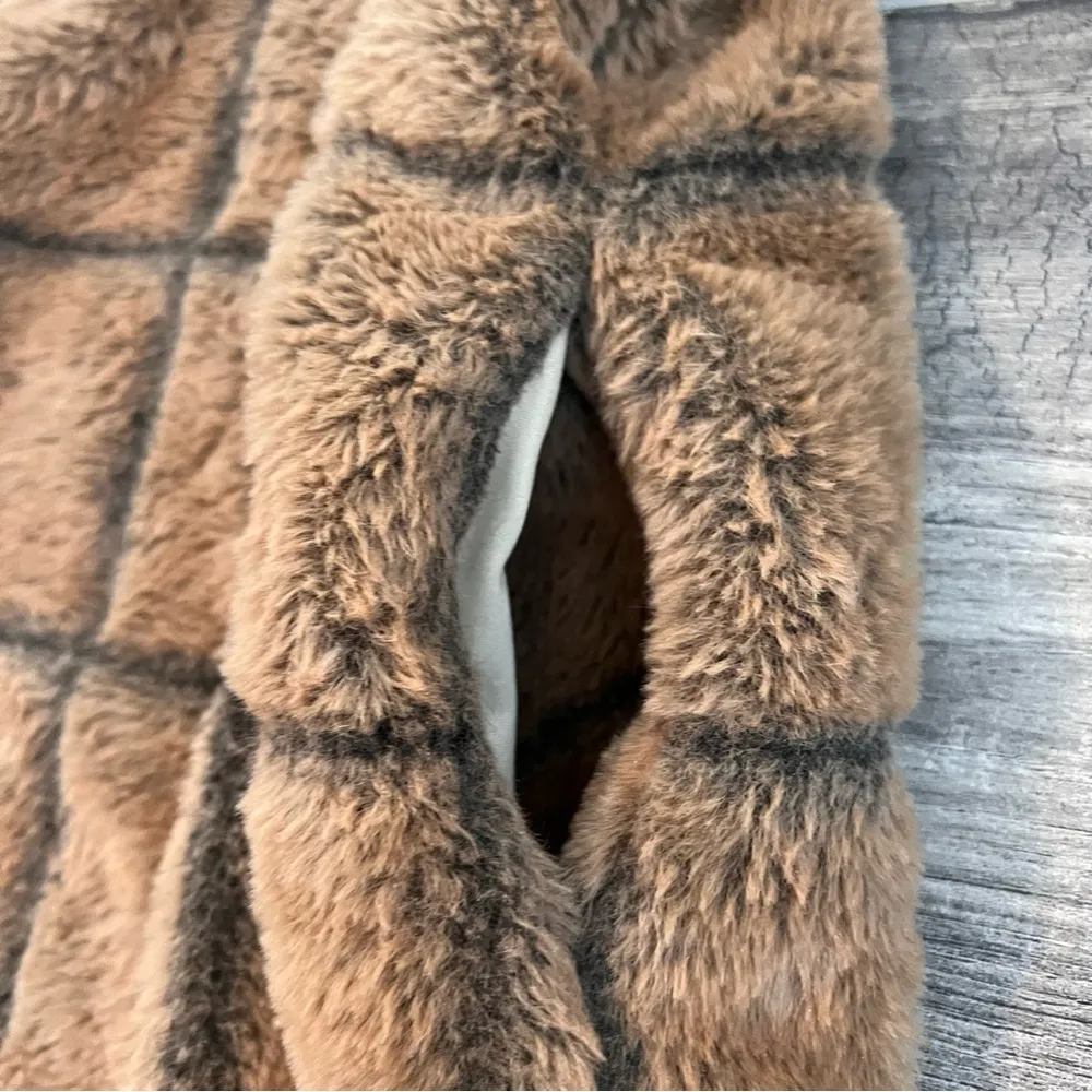 Fair Haven Plush Faux Fur Winter Sweater Coat Size Large Checkered plaid brown Tan - Image 12