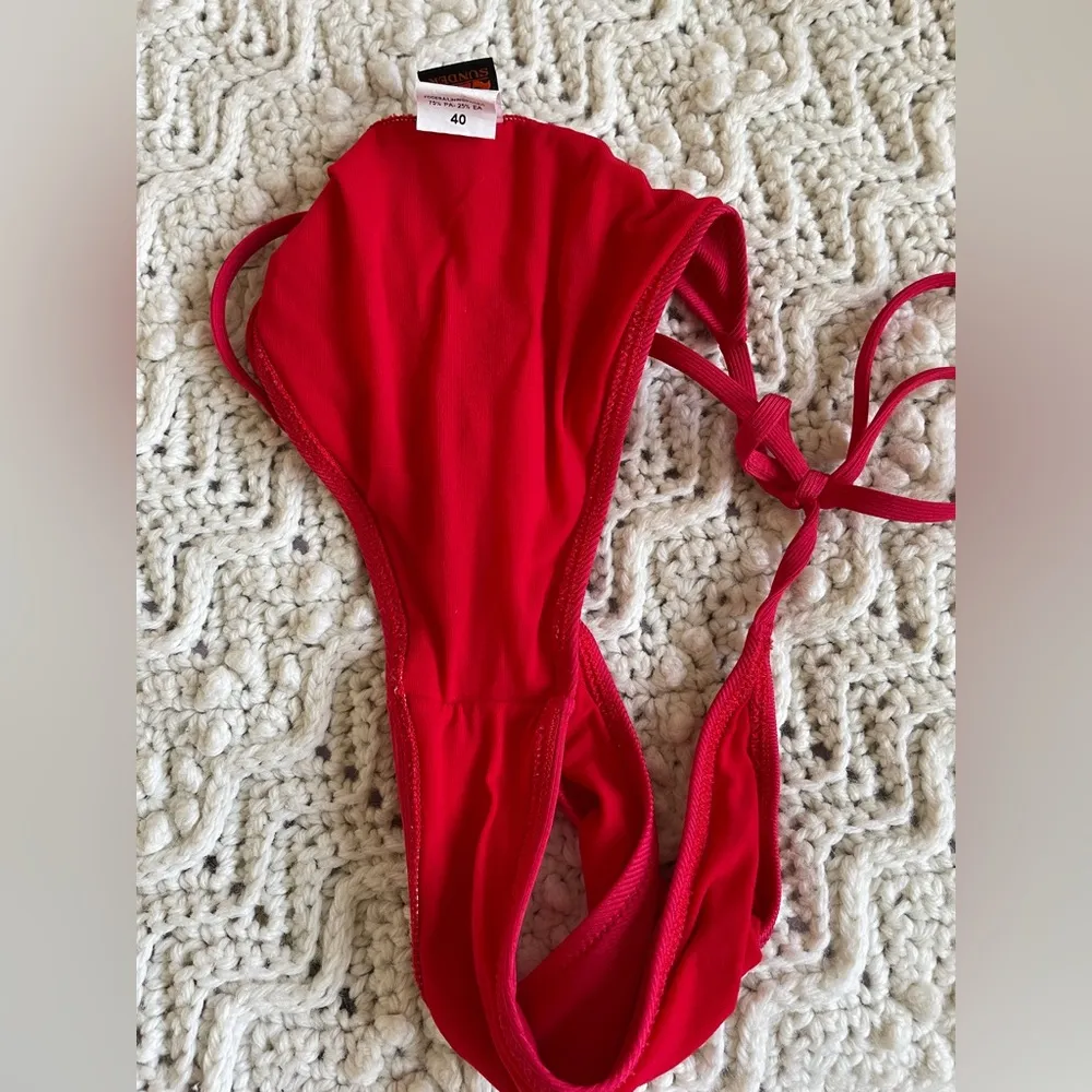 Sundek String Bikini Bottoms Red (EU 40) Size 8 - Image 5
