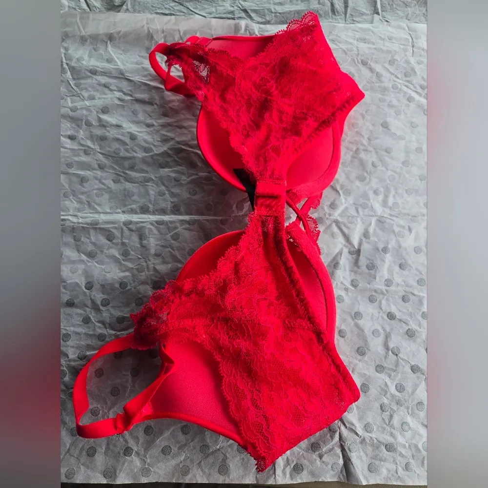 Like new VICTORIA'S SECRET VERY SEXY PADDED DEMI/ DEMI-BUSTE BRA SIZE 34C - Image 3