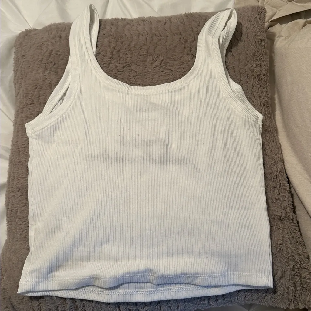 'Miss Possessive' Tate McRae Tank Top - Image 2