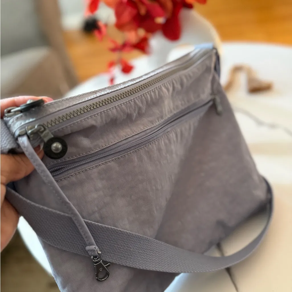 Kipling bl Crossbody Bag for women’s - Image 8