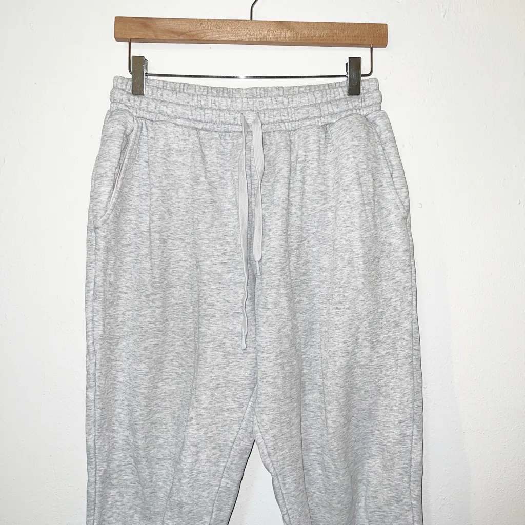 Fabletics women’s light gray joggers - Image 2