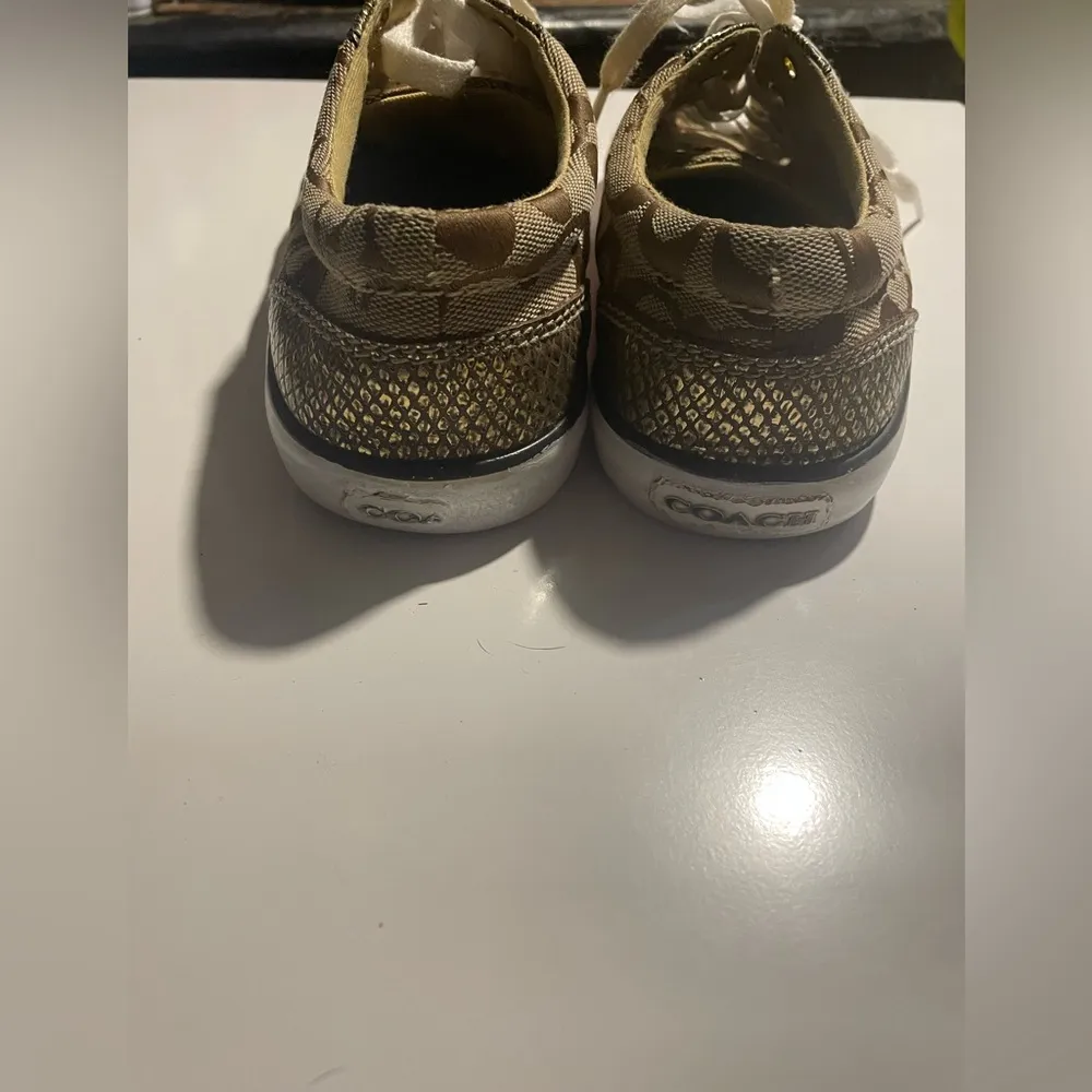 Womens  Gema Sneaker Shoe Signature C With Gold Snakeskin Pattern 6.5B - Image 8