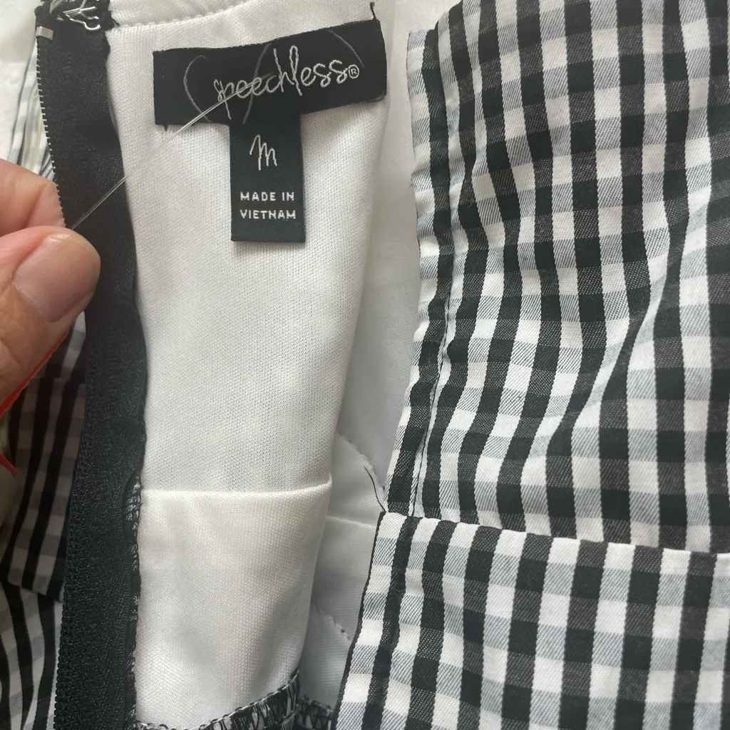 Speechless Black and White Gingham women’s Dress. Size M - Image 2