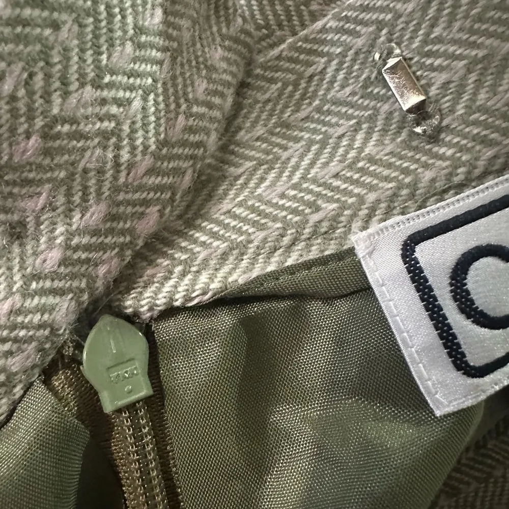 Vintage Carlisle Tan Green Pink Chevron Wool & Cashmere Pencil Skirt Size 8 Med - Image 6