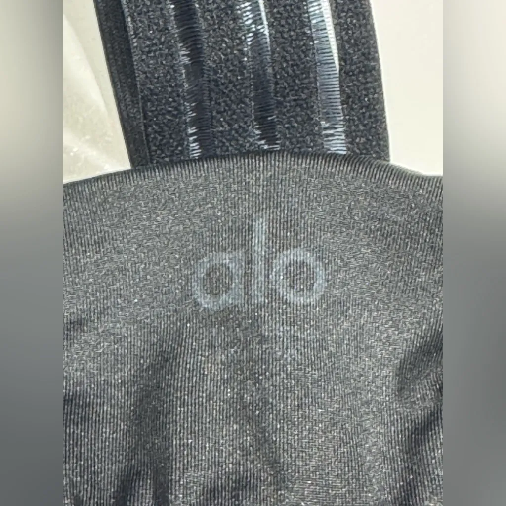 ALO Yoga Black Strappy Tank 🏃‍♀️ - Image 8