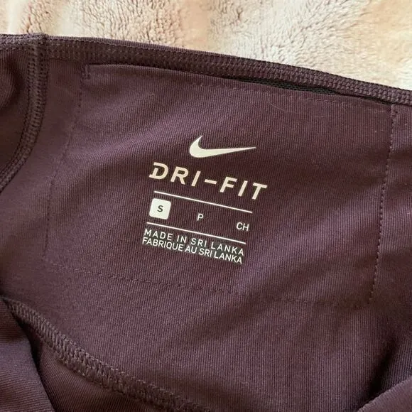 Nike Women's Dri-Fit Mesh Cutout Mid Rise Skinny Ankle Leggings Purple - Size‎ S - Image 4