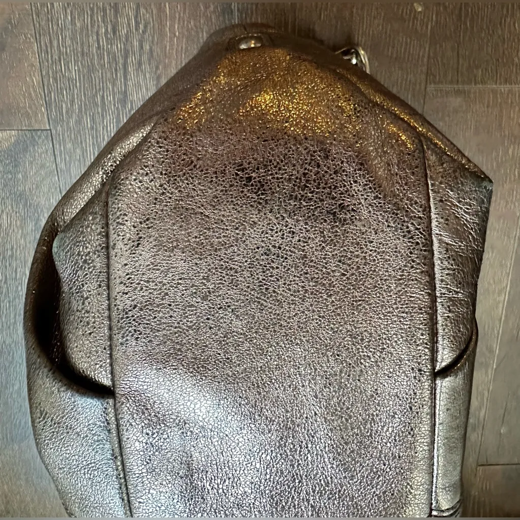 Coach Vintage Brooke Metallic Hobo Bag in Gold. - Image 8