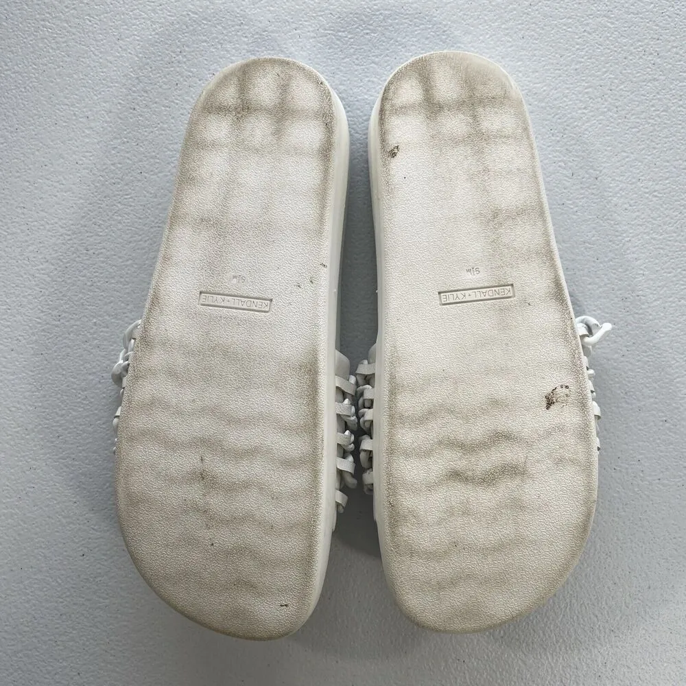 KENDALL + KYLIE Women's Shiloh 2 Leather Metal Upper Slide Sandal Sz 9.5M White - Image 9