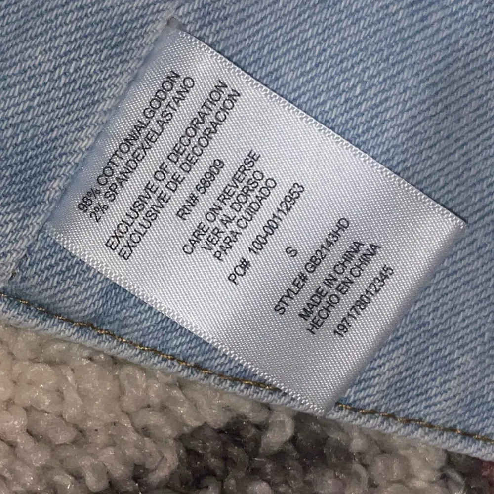 NWT GIANNI BINI GB denim crop top size S - Image 7