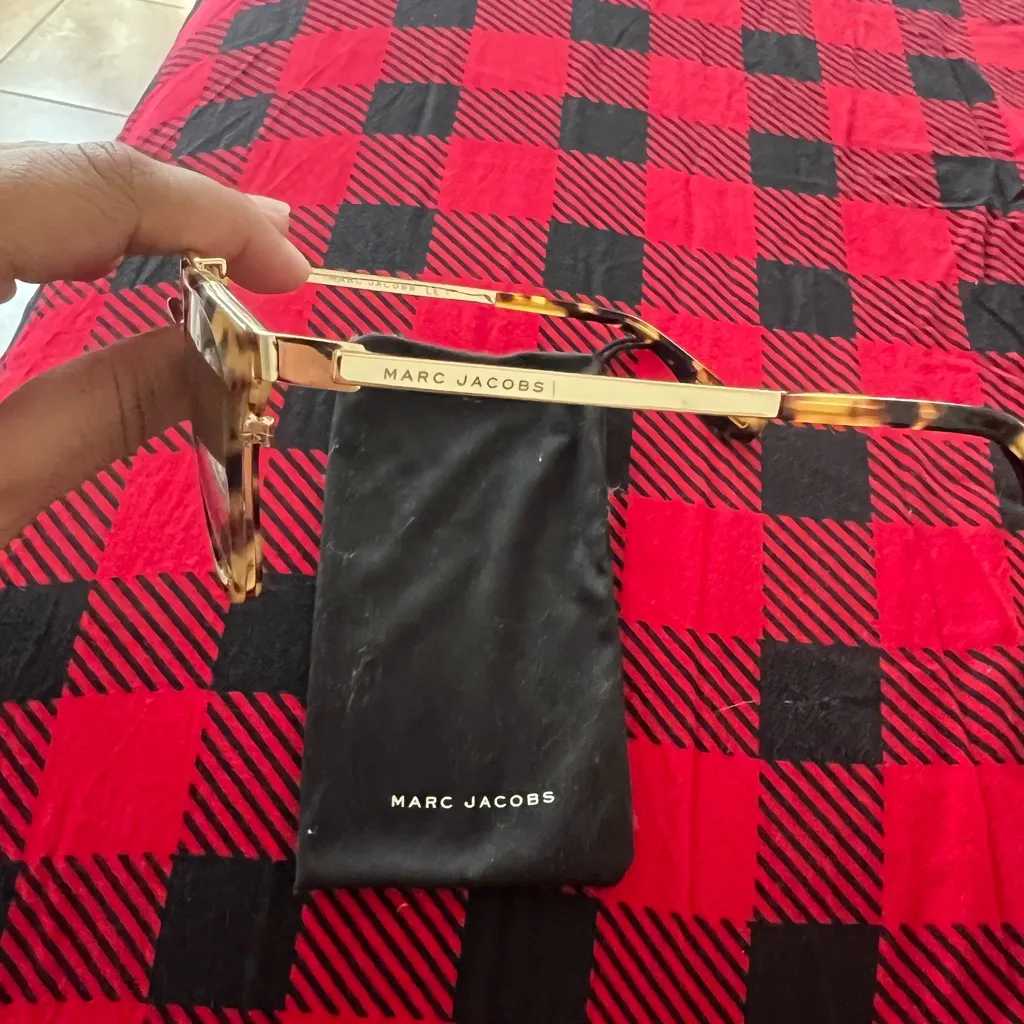 Marc Jacobs Gold and Tortoise Sunglasses - Image 3
