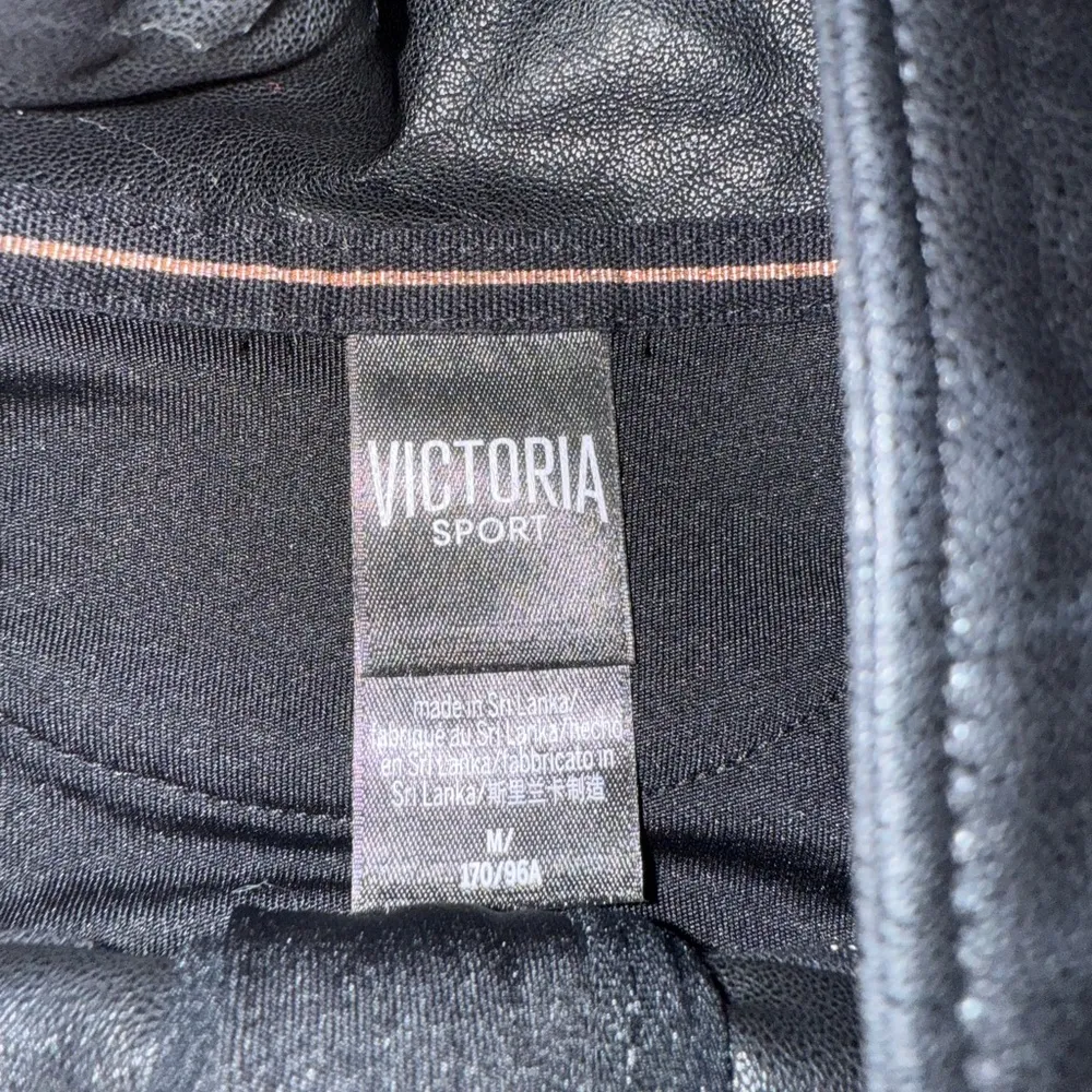 Victoria’s Secret Sport Faux Leather Jacket Rose Gold Hardware Black Medium Vtg - Image 4