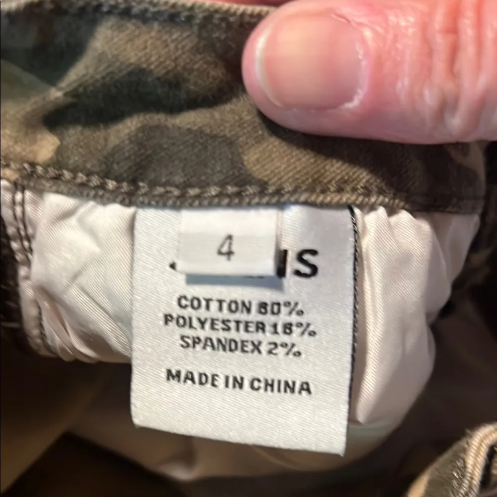 Camo Women's Shorts size 4 - Image 3