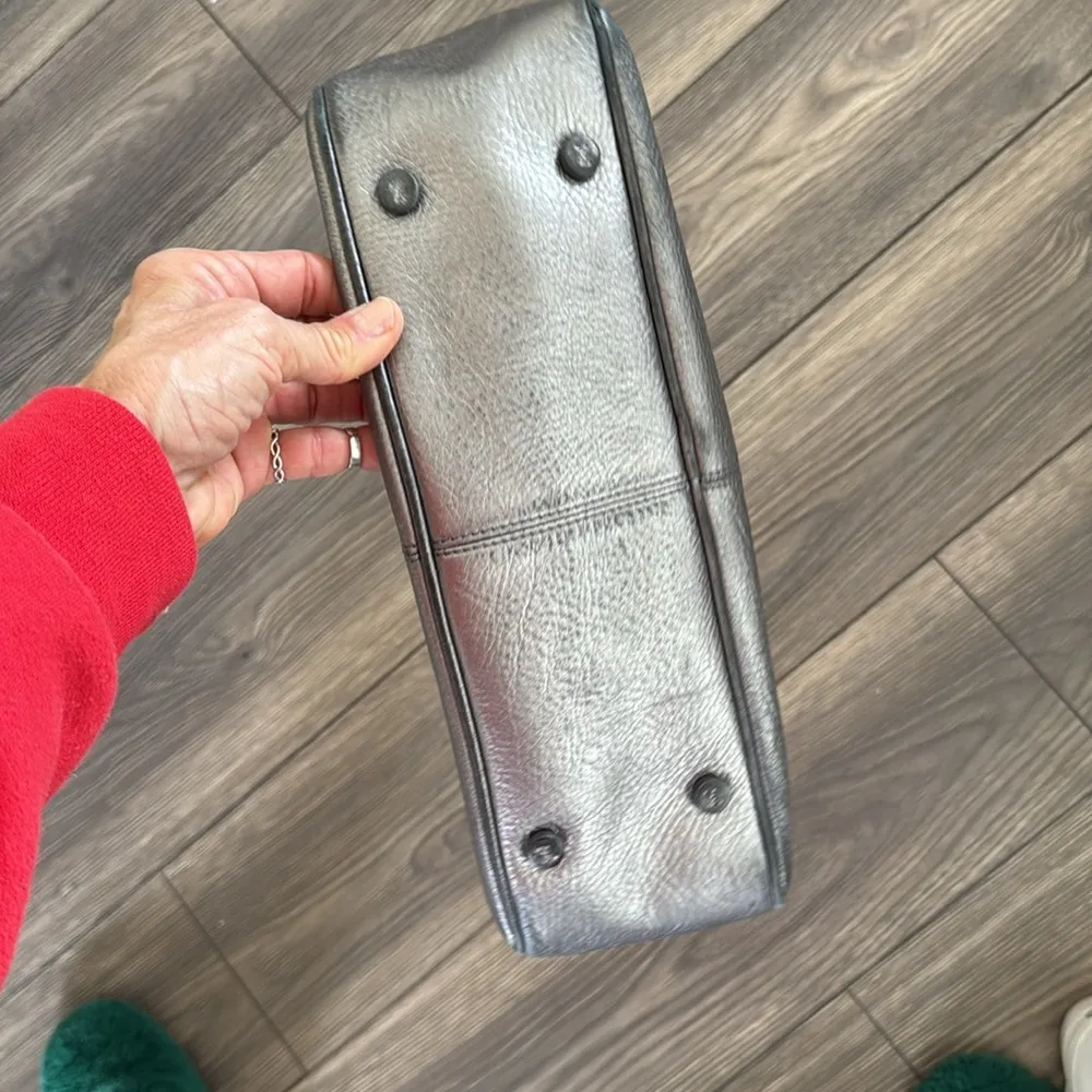 Monsac Gray Leather Shoulder Bag - Image 2