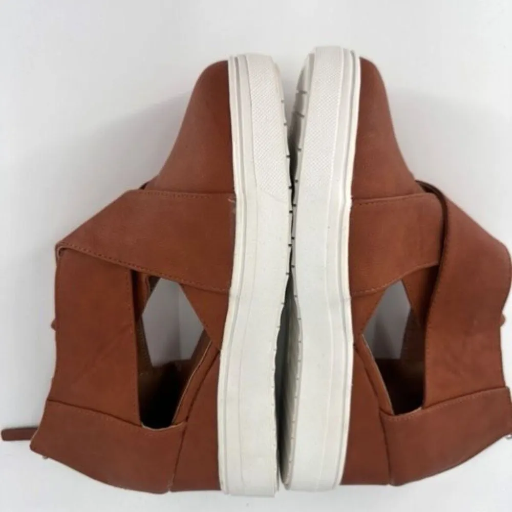 Journee Collection Seena Wedge Sneaker‎ Sandal Cut out Size 40, brown Size 10 - Image 4