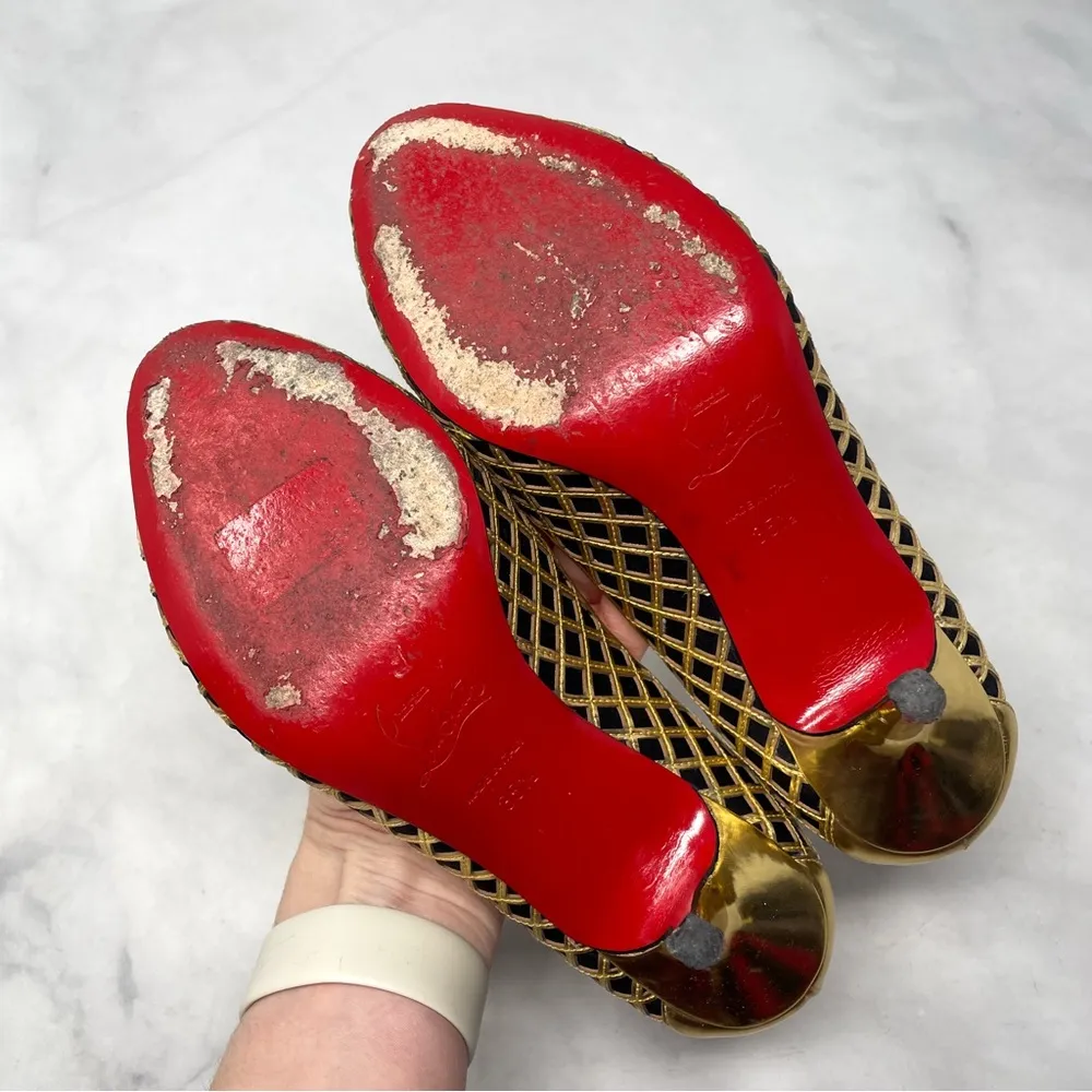 Christian Louboutin Treil 70 Crepe Metallic Gold Peep Toe Low Kitten Heels 35.5 - Image 12