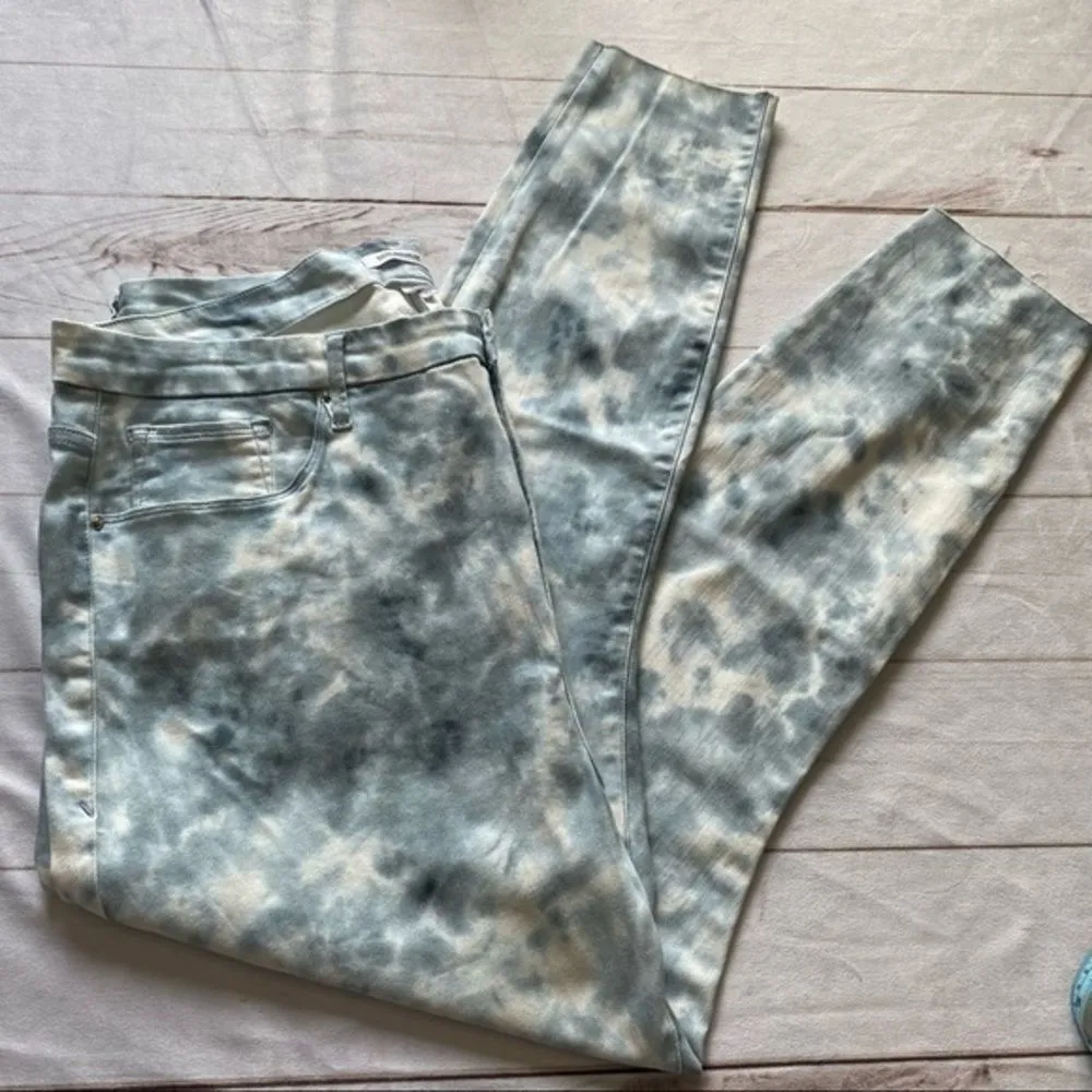 Good American womens good leg cloud tie dye jeans size 24 - Image 14