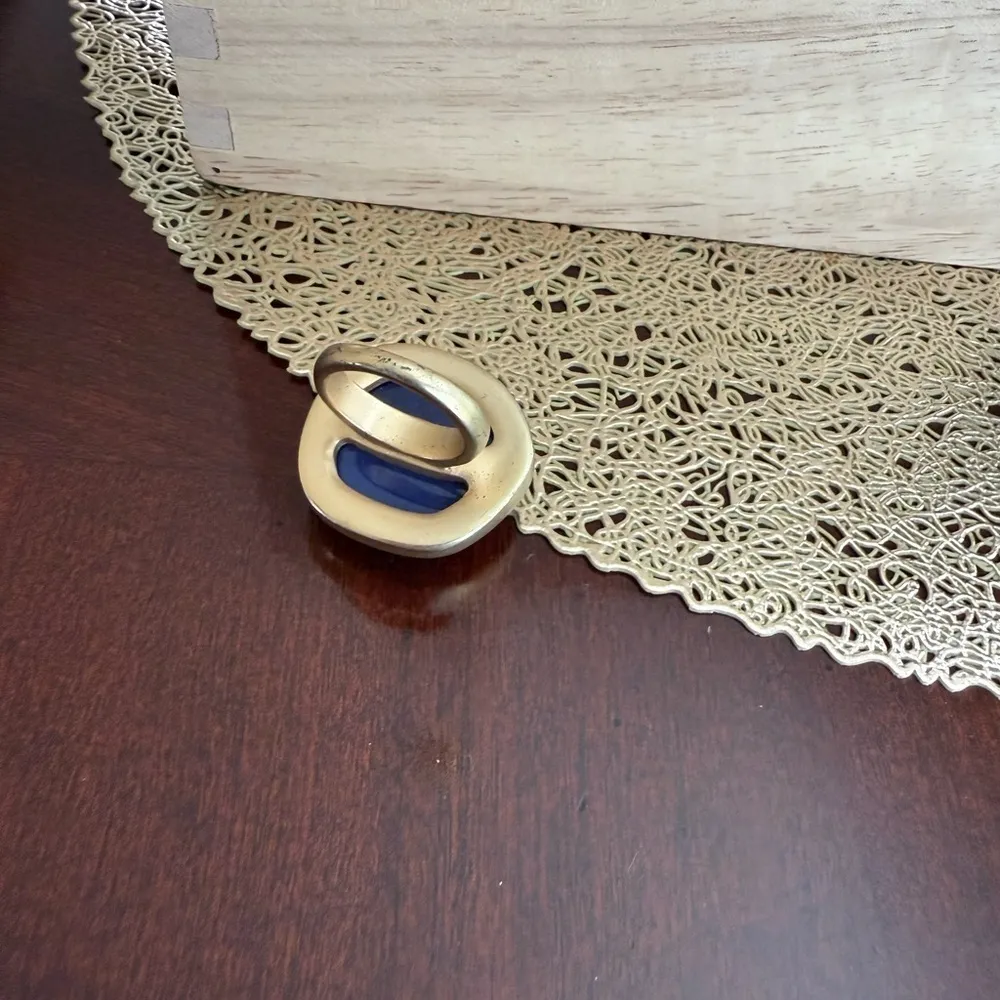 Vintage Gold Tone Ring Size 7.5 - Image 2