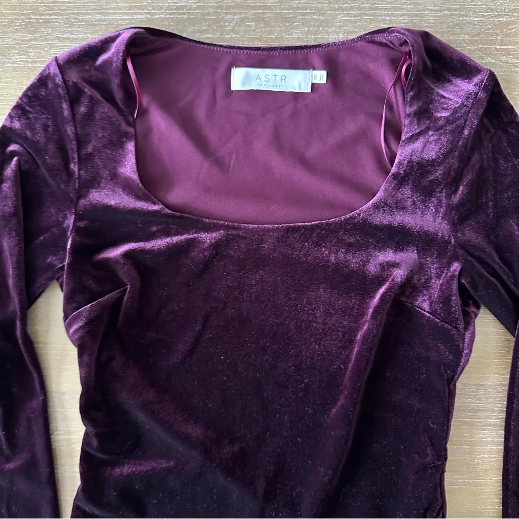 ASTR Velvet Top - Image 4