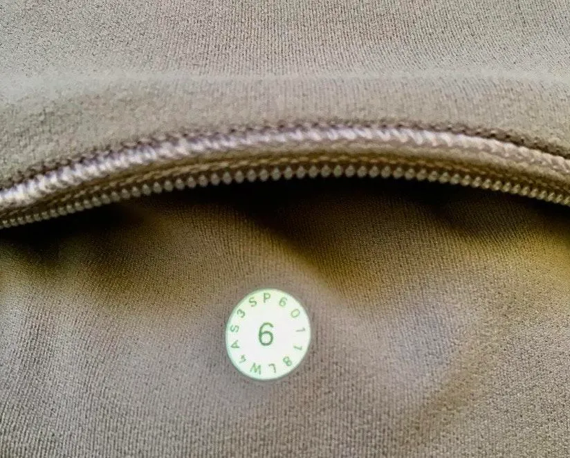 Lululemon Jacket 6 - Image 3