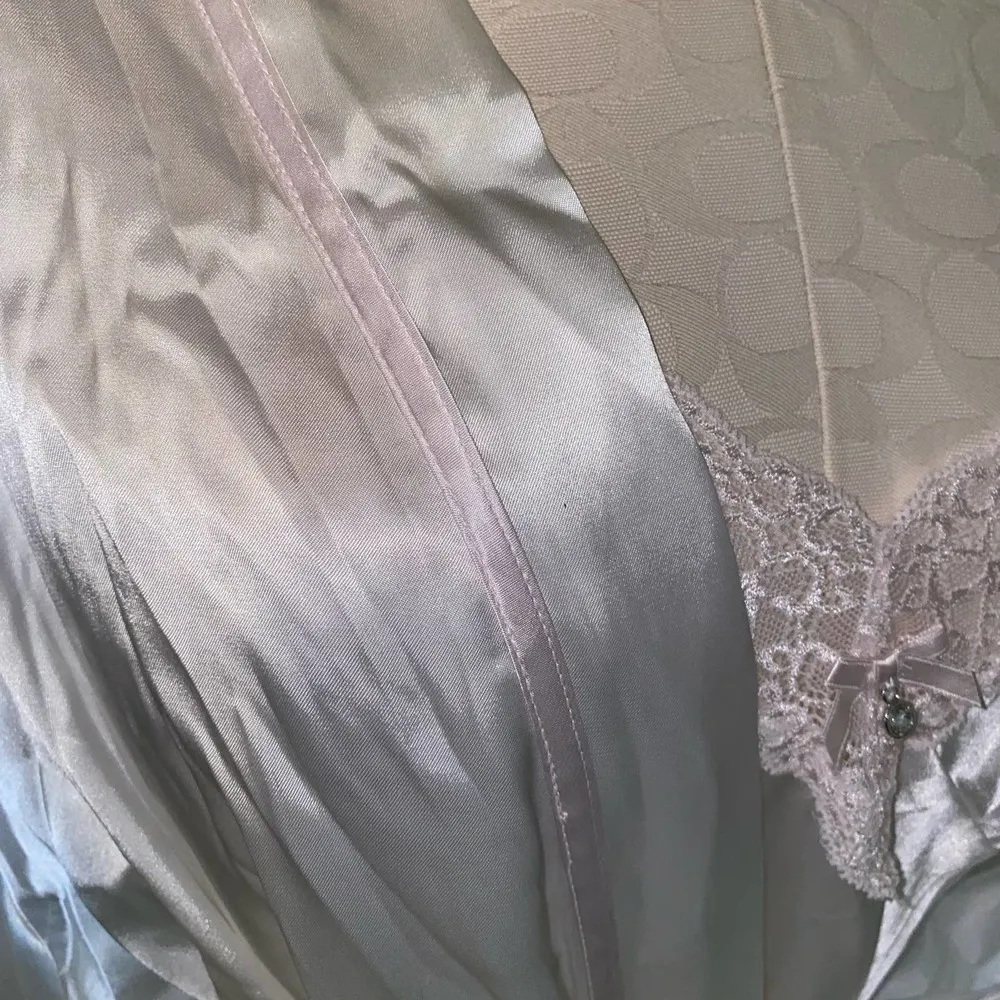 'Mrs' Embroidered Robe/Slip 2 Piece Set in Ivory Size XL NWTs - Image 13