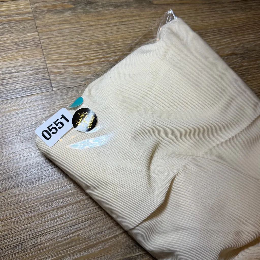 Akris Punto Cream Cropped Ankle Pants Women’s Size 14 Tailored Office Trousers - Image 15