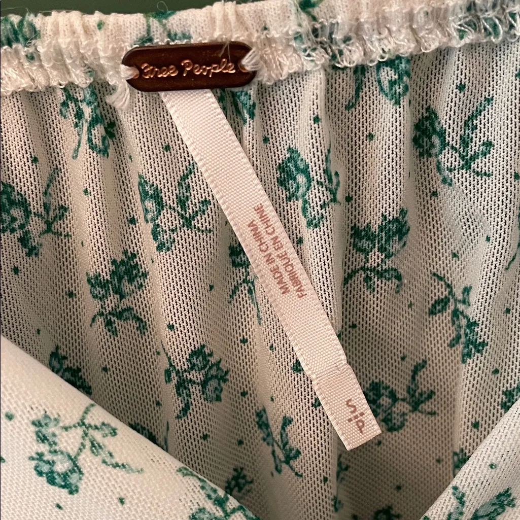 Free People Sweetie Pie Womens S Top Teal & White Floral Mesh Cropped Ruched - Image 2