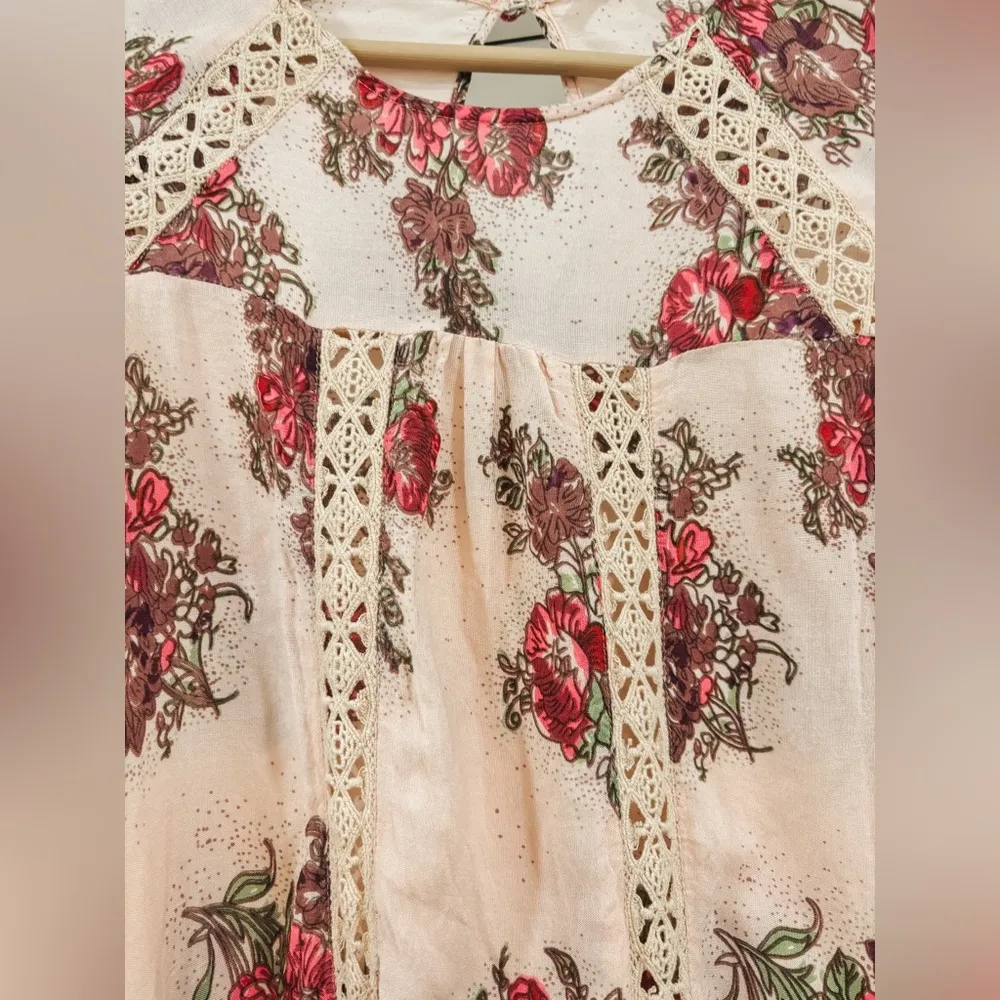 En Creme Boho Pink Floral Long Sleeve Tunic - Image 3
