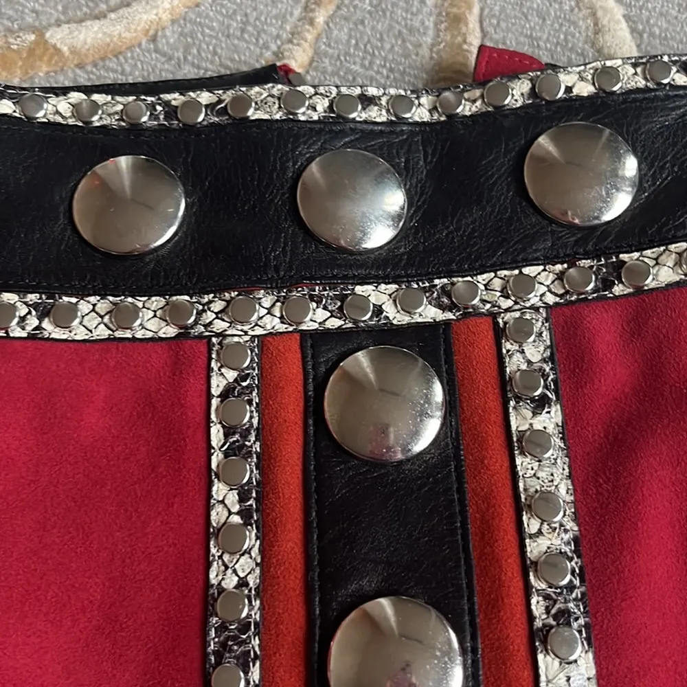 🆕 Roberto Cavalli | | Red Suede Mini Skirt Silver Buttons Snake Size 38 IT - Image 3