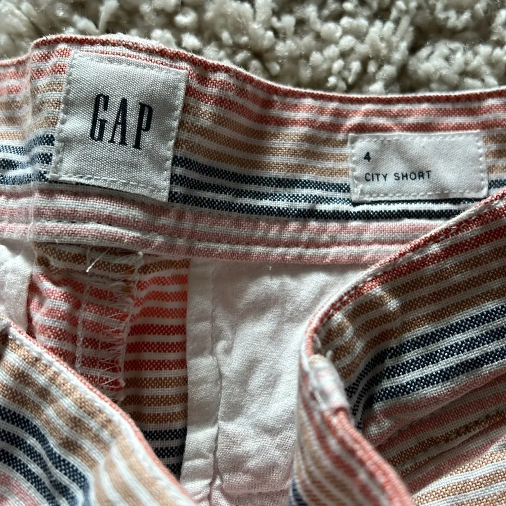 GAP Striped Pink and Blue Women's Shorts - Image 3