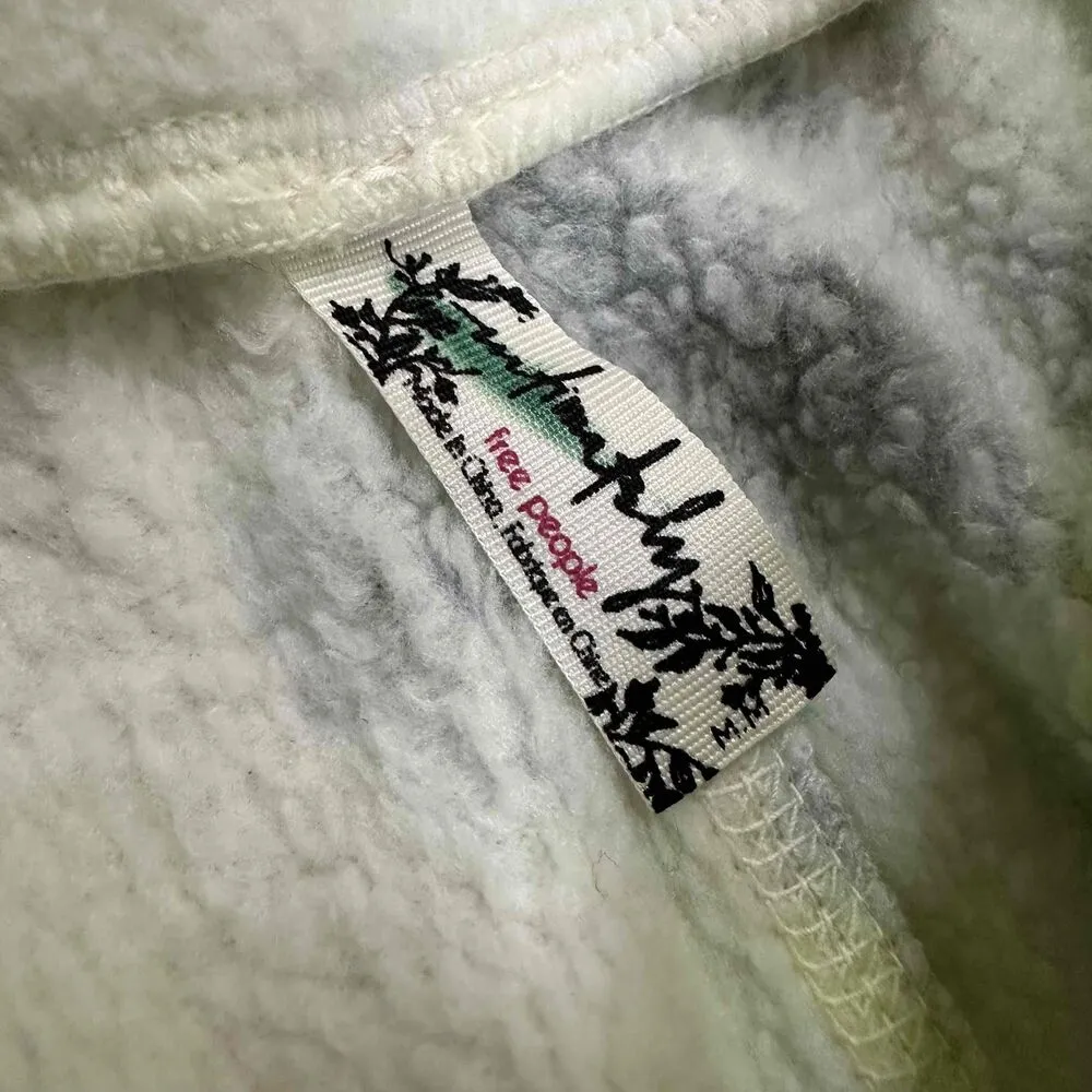 Free People Comfy Drawstring Pockets Tie-Dye Shorts Size Medium - Image 3