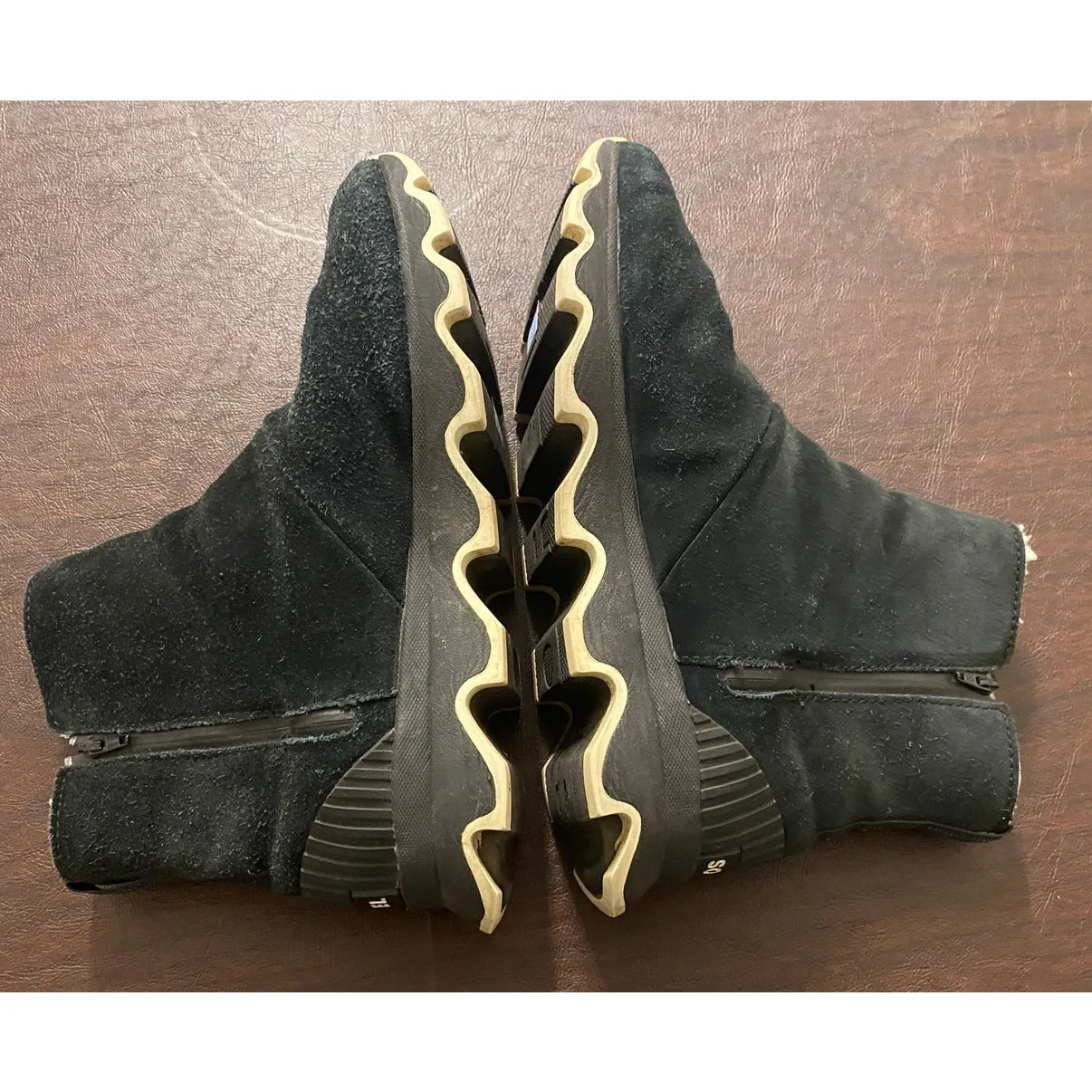 Sorel Out N About Waterproof Suede Booties Black 7.5 Faux Fur Lined Winter - Image 5