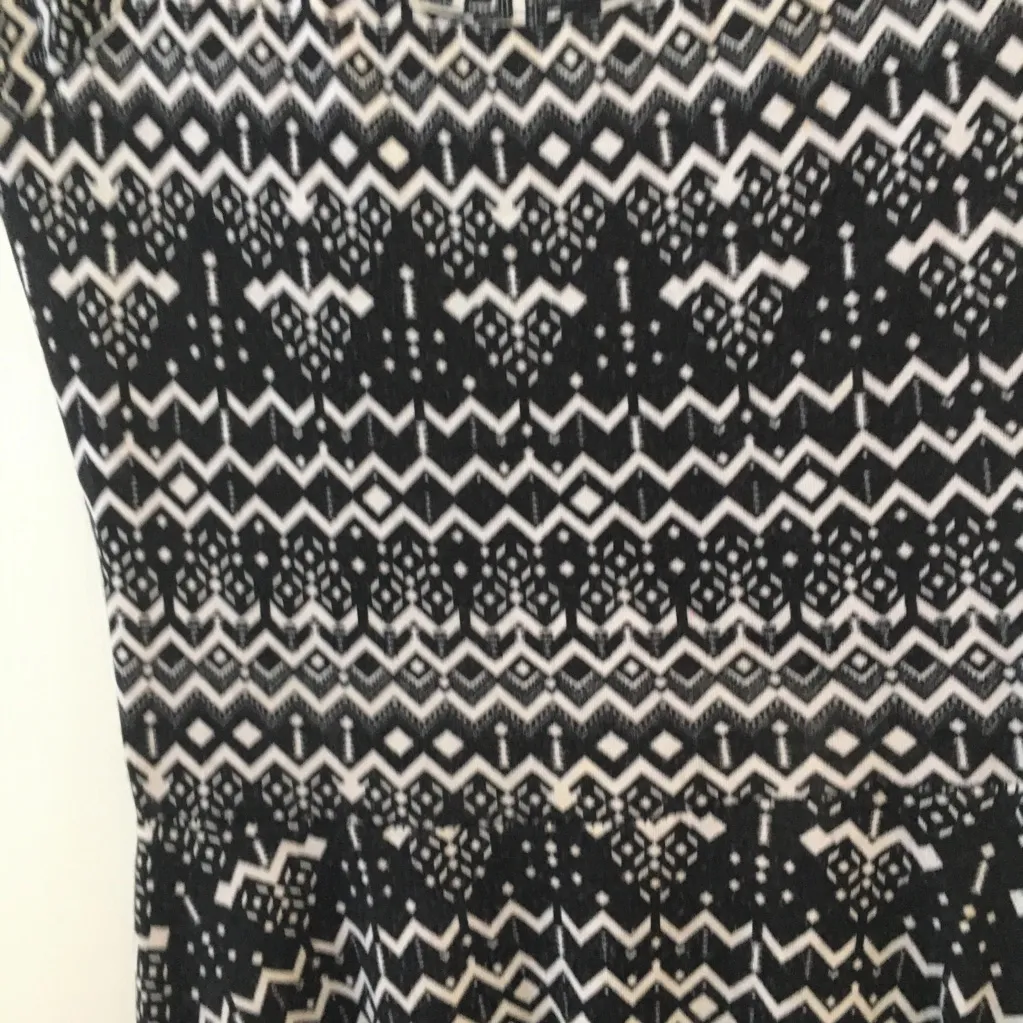 FINAL MARKDOWN Junior rue 21 dress small - Image 2