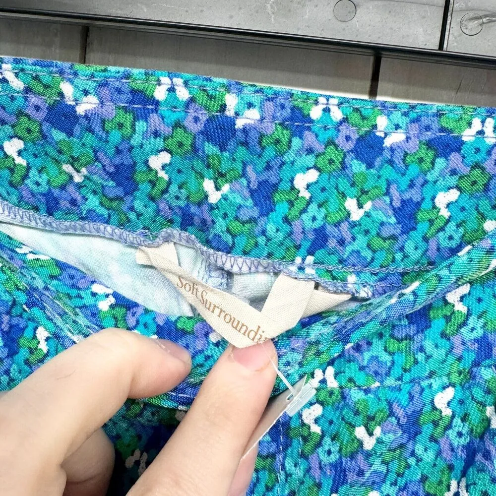 Soft Surroundings Pants Women Sz PS Super Stretch Capri Pull On Floral Crop - Image 2