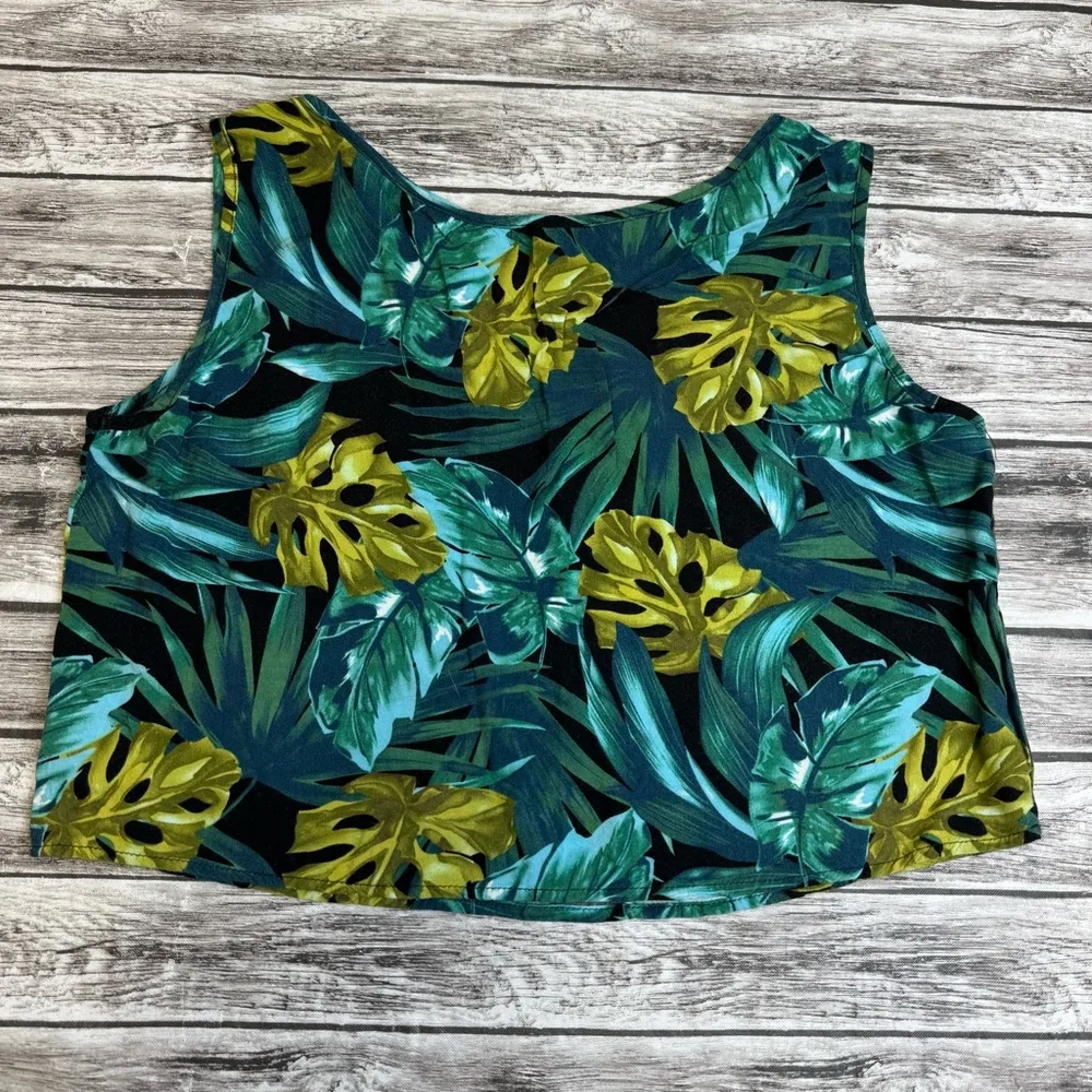 Brand Unknown Women's Lightweight Tropical Sleeveless Crop Top OS One Size Teal Blue Size M - Image 10