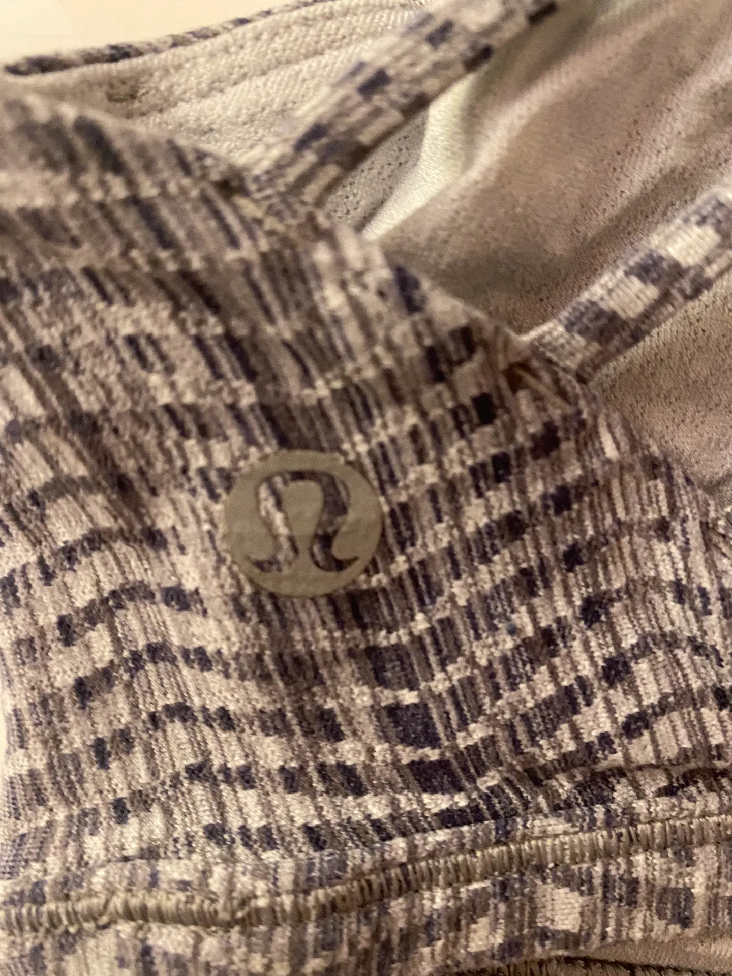 Lulu lemon Sports Bra - Image 4