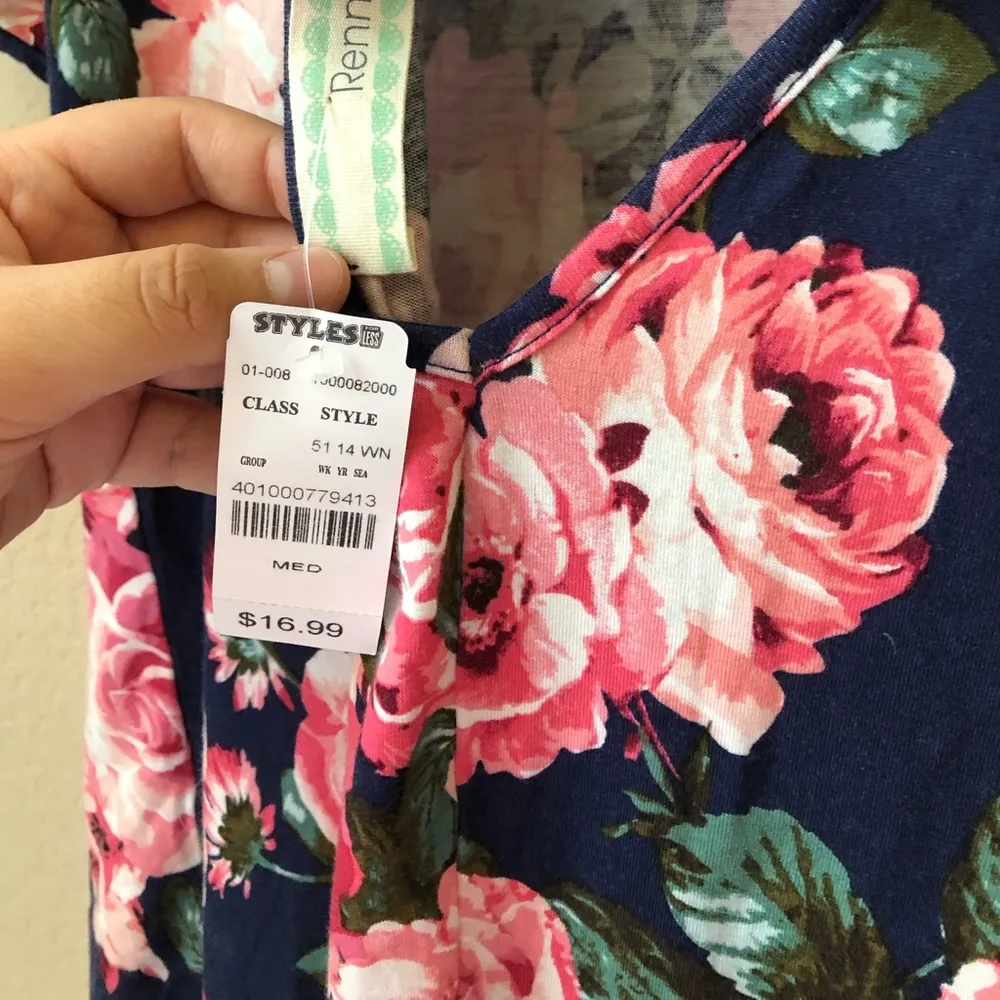 Floral Top with Bow in the Back Size M - Image 4