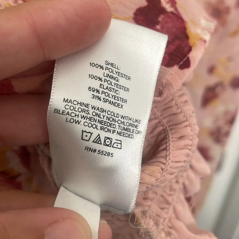 Express pink flower crop top with sheer sleeves size XS - Image 5