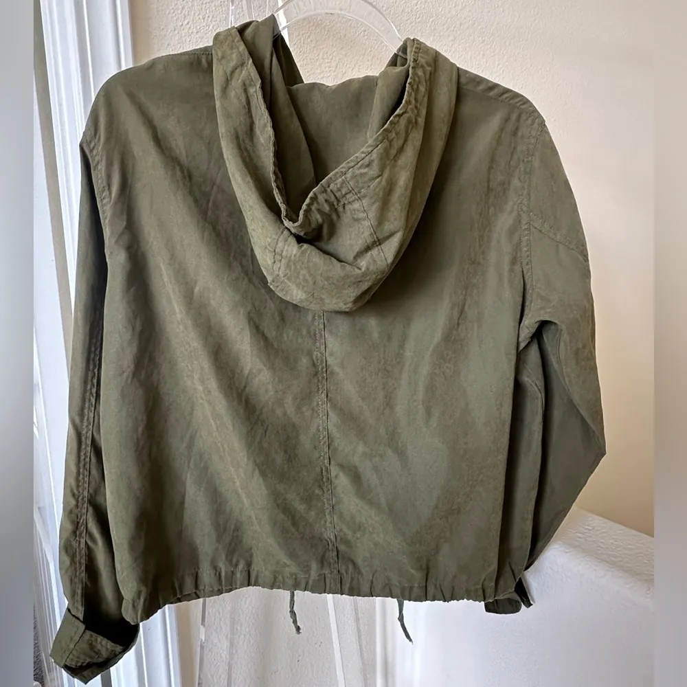 Brandy Melville Olive Hooded light weight Jacket - Image 2