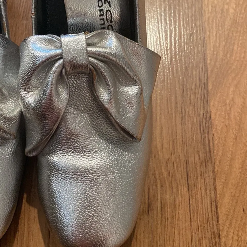 May Company California Silver Metallic Vintage Bow Heels Size 8 Narrow Women’s - Image 3