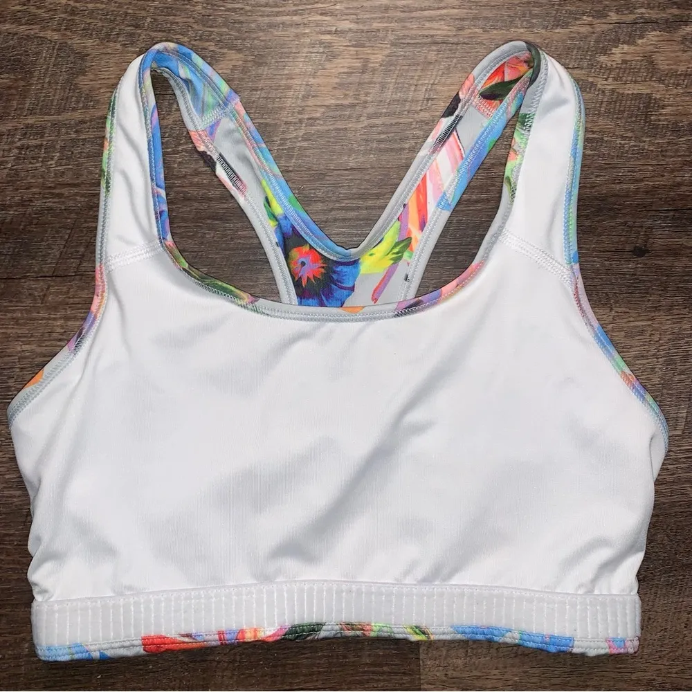 NIKE Fun Floral Tropical Print Sports Bra Women’s Size Medium Blue/Green/Yellow - Image 3