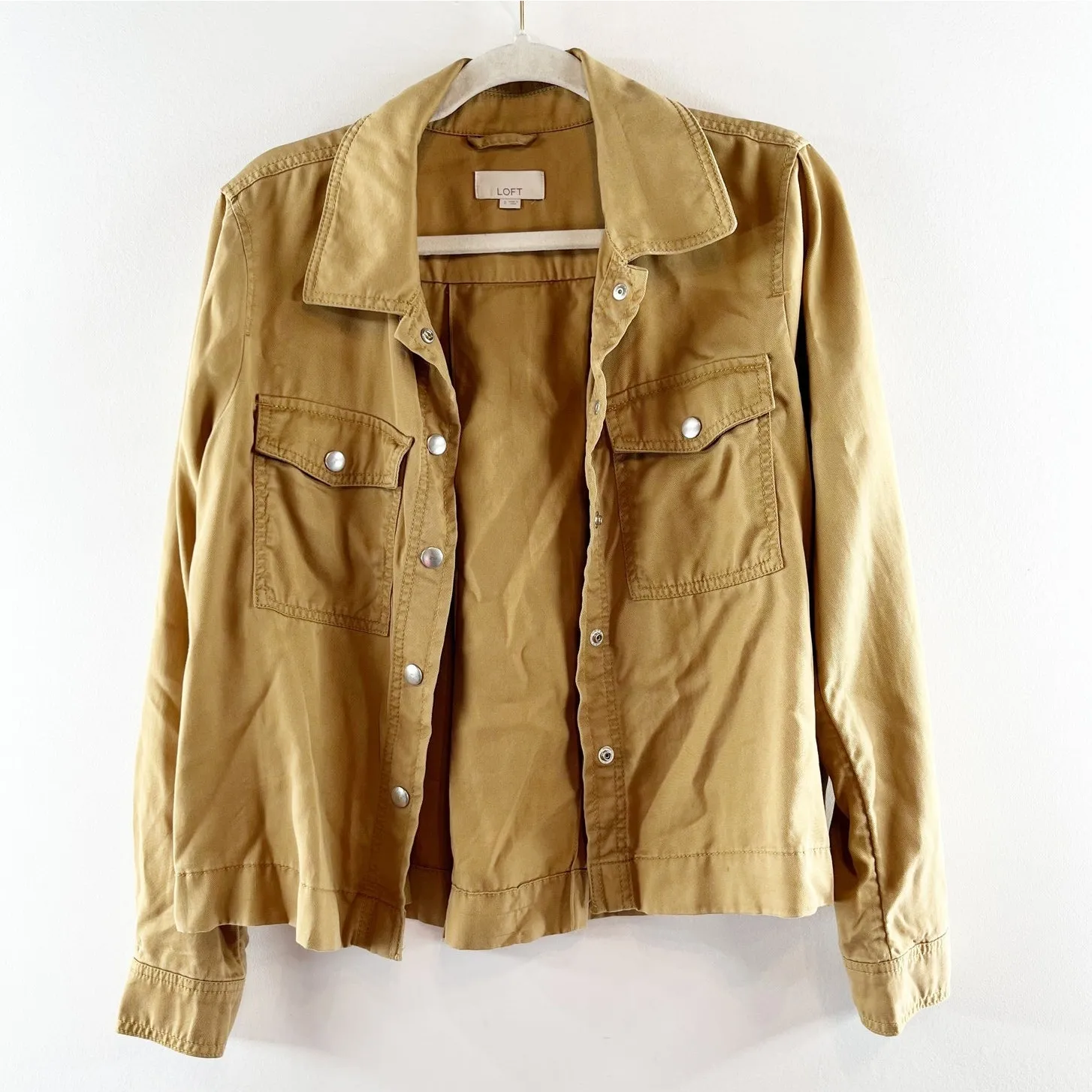 LOFT Snap Button Long Sleeve Boxy Fit Top Shirt Shacket Tan Small - Image 4