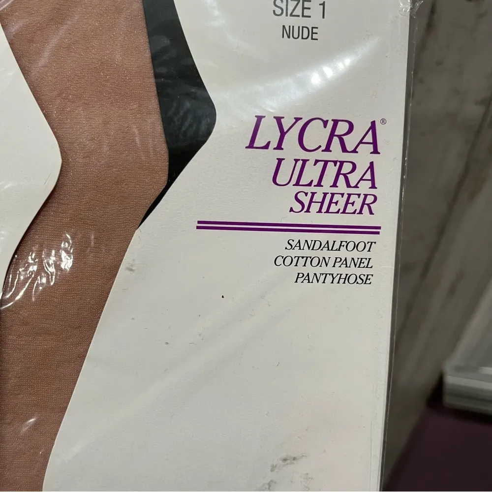 New! On The Go! Lycra Ultra Sheer Pantyhose Size 1 Control Top Nude Made USA Tan - Image 2