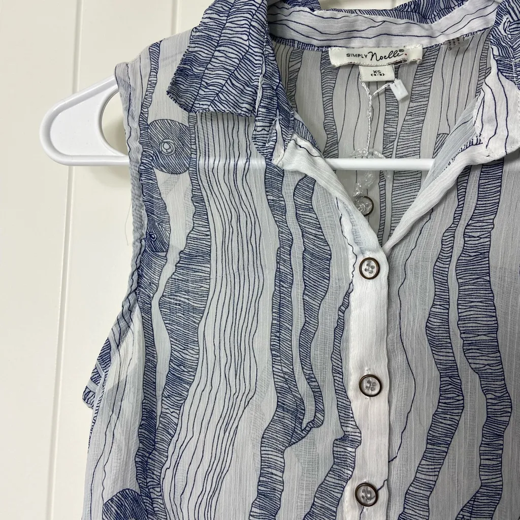 EUC Simply Noelle women’s white blue sheer button front sleeveless long top‎ XS - Image 3