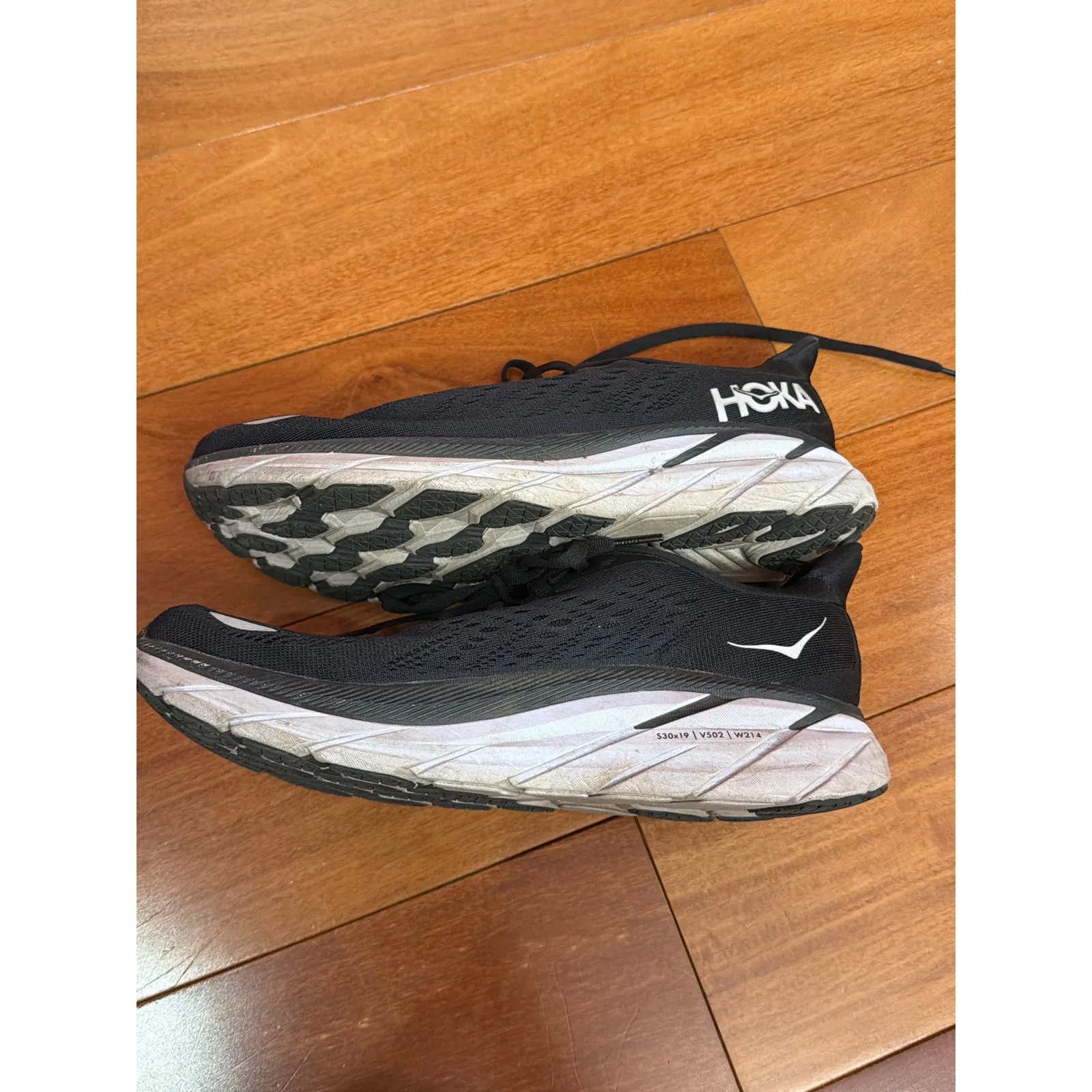 Hoka Clifton 8 Womens Running Shoes Black White Athletic Sneakers Size 8.5B - Image 4