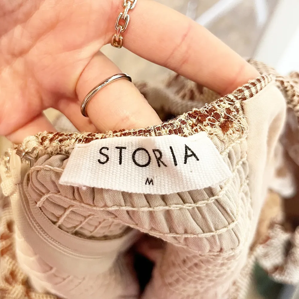 Storia Short Puff Sleeve Square Neck Floral Daisy Bubble Hem Mini Dress Brown M - Image 3