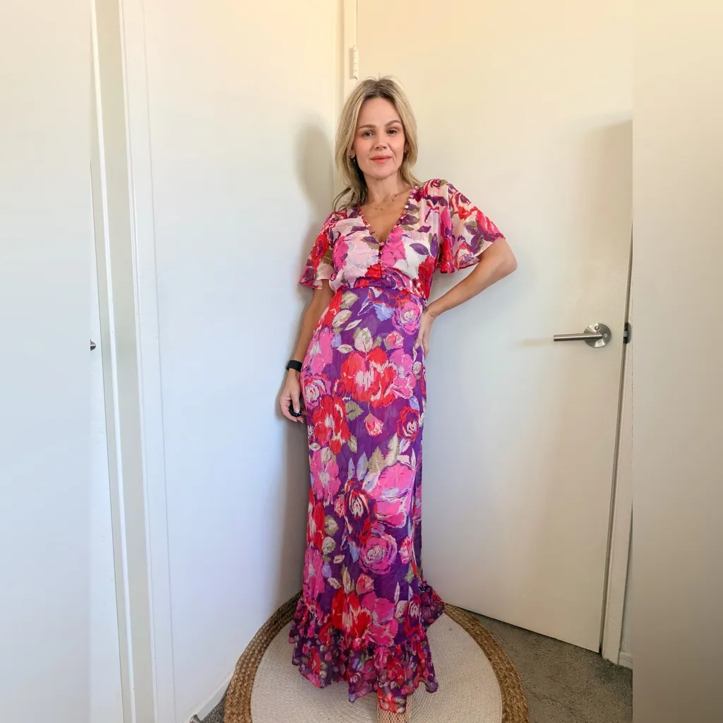 MISA Calista Floral Open-Back Maxi Lilac Coming Up Roses - Image 4