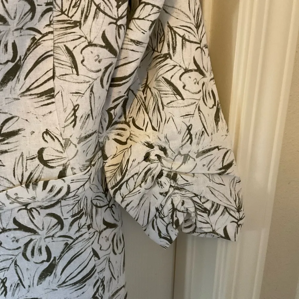 BRIGGS women blazer size medium - Image 5